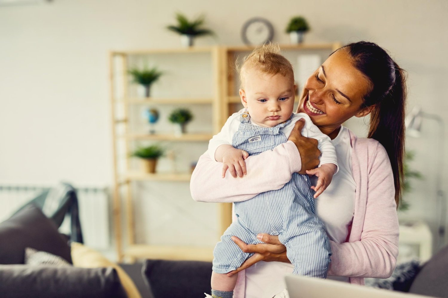 mother and baby Understanding your benefits During OB Medevac